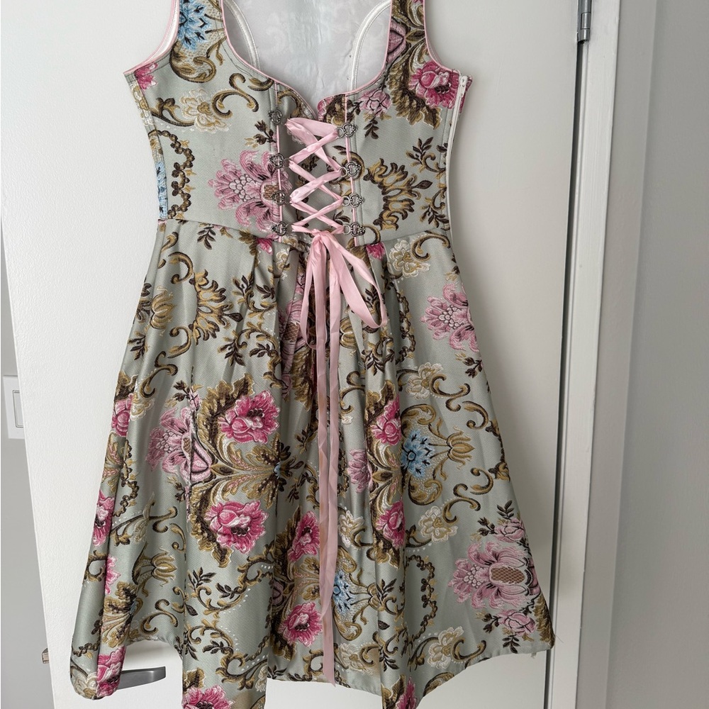 Floral Lace-Up Corset Dirndl in Pink and Sage
